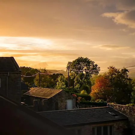 Prázdninový dům Newly Renovated 4 Bedroom With Wood Burner