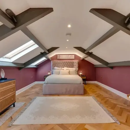 Casa vacanze Newly Renovated 4 Bedroom With Wood Burner
